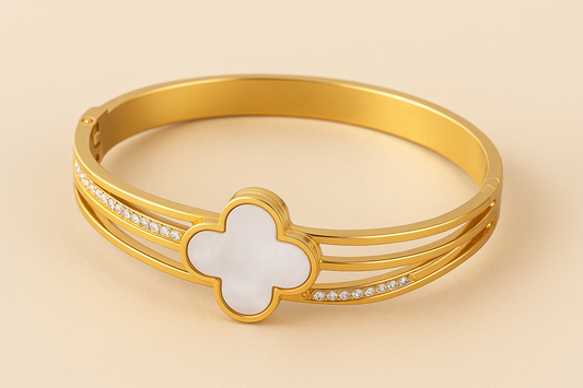 Luxury Imitation Clover Bracelet with Sparkling Stones